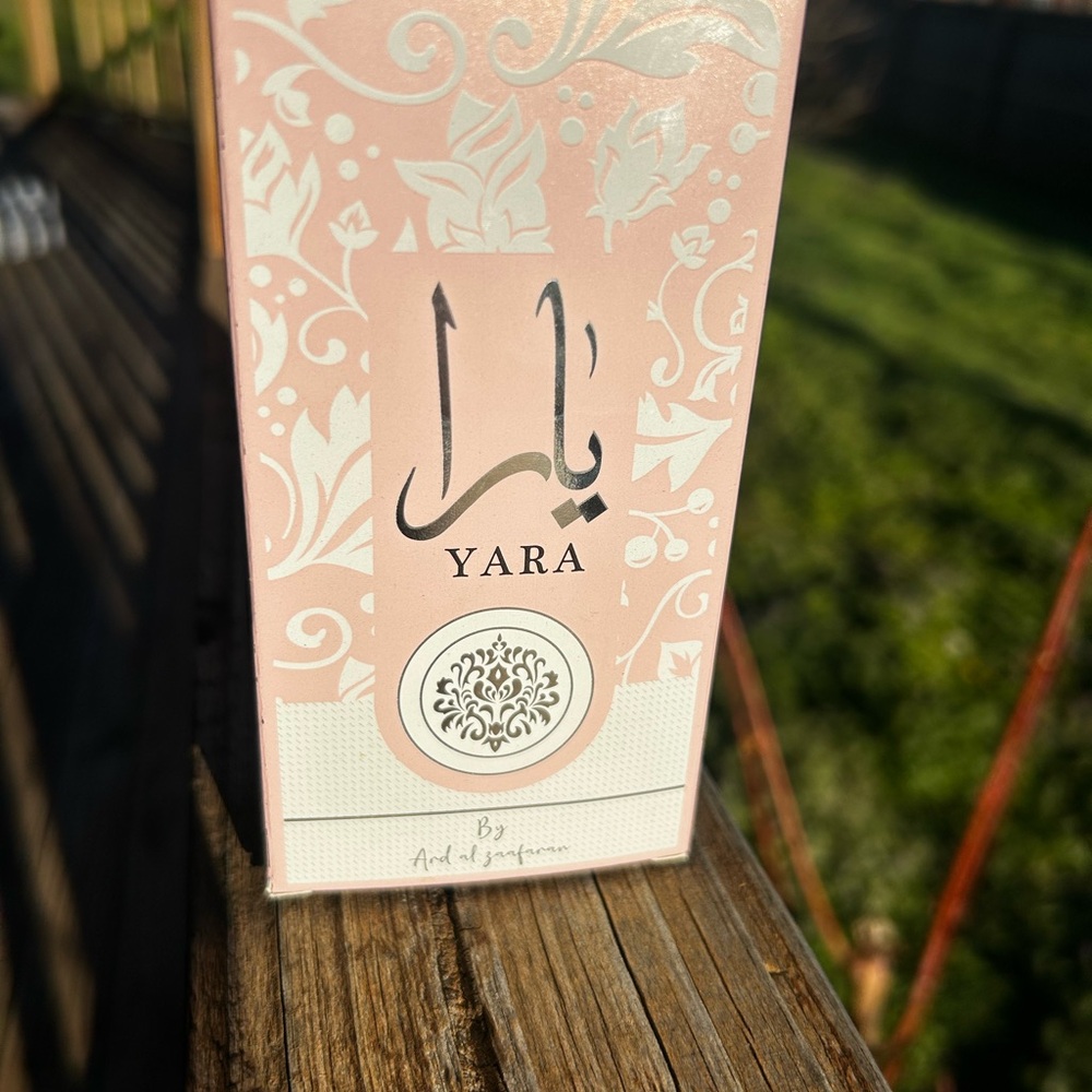 YARA pink fragrance